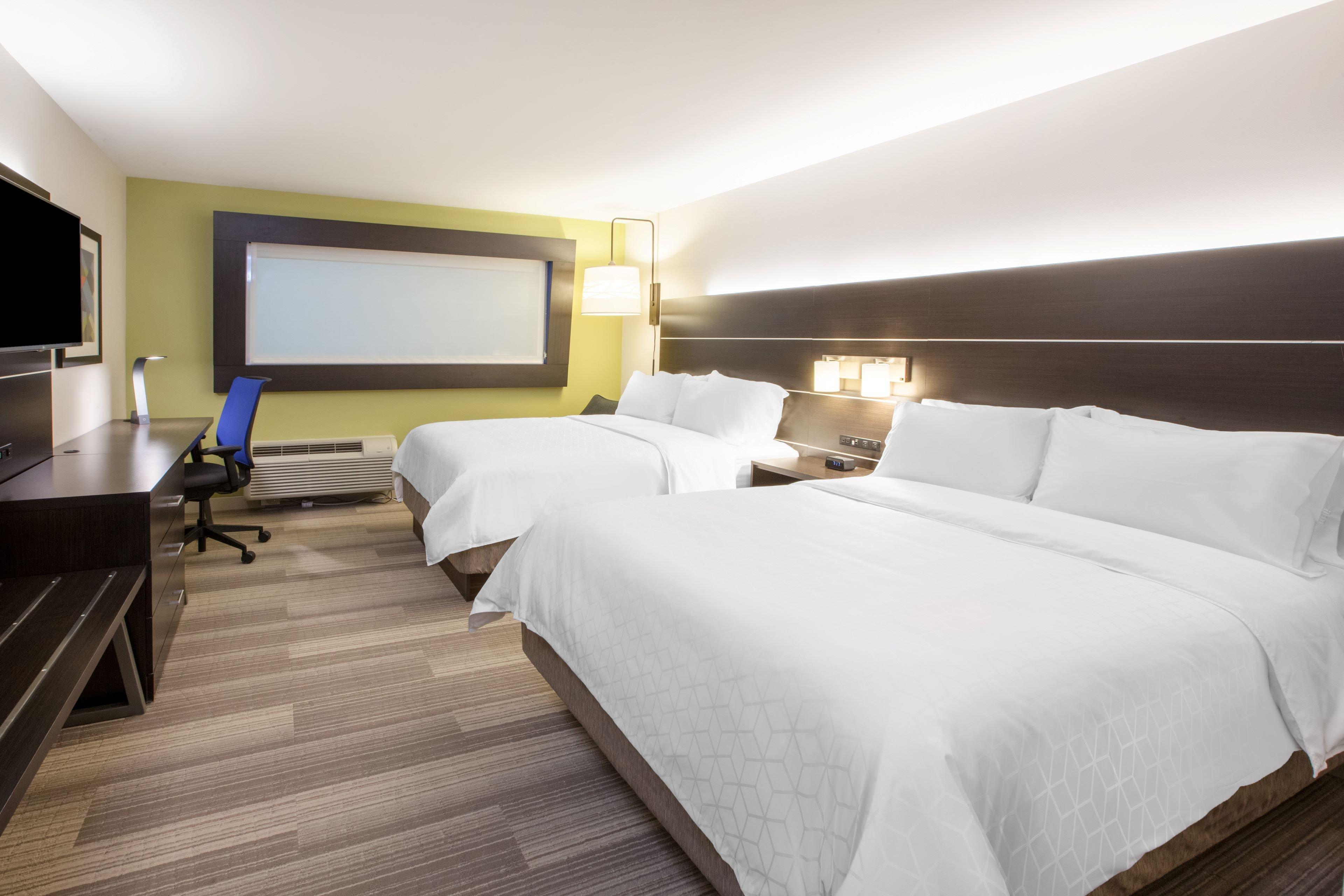 Holiday Express & By Ihg Hotel Butler