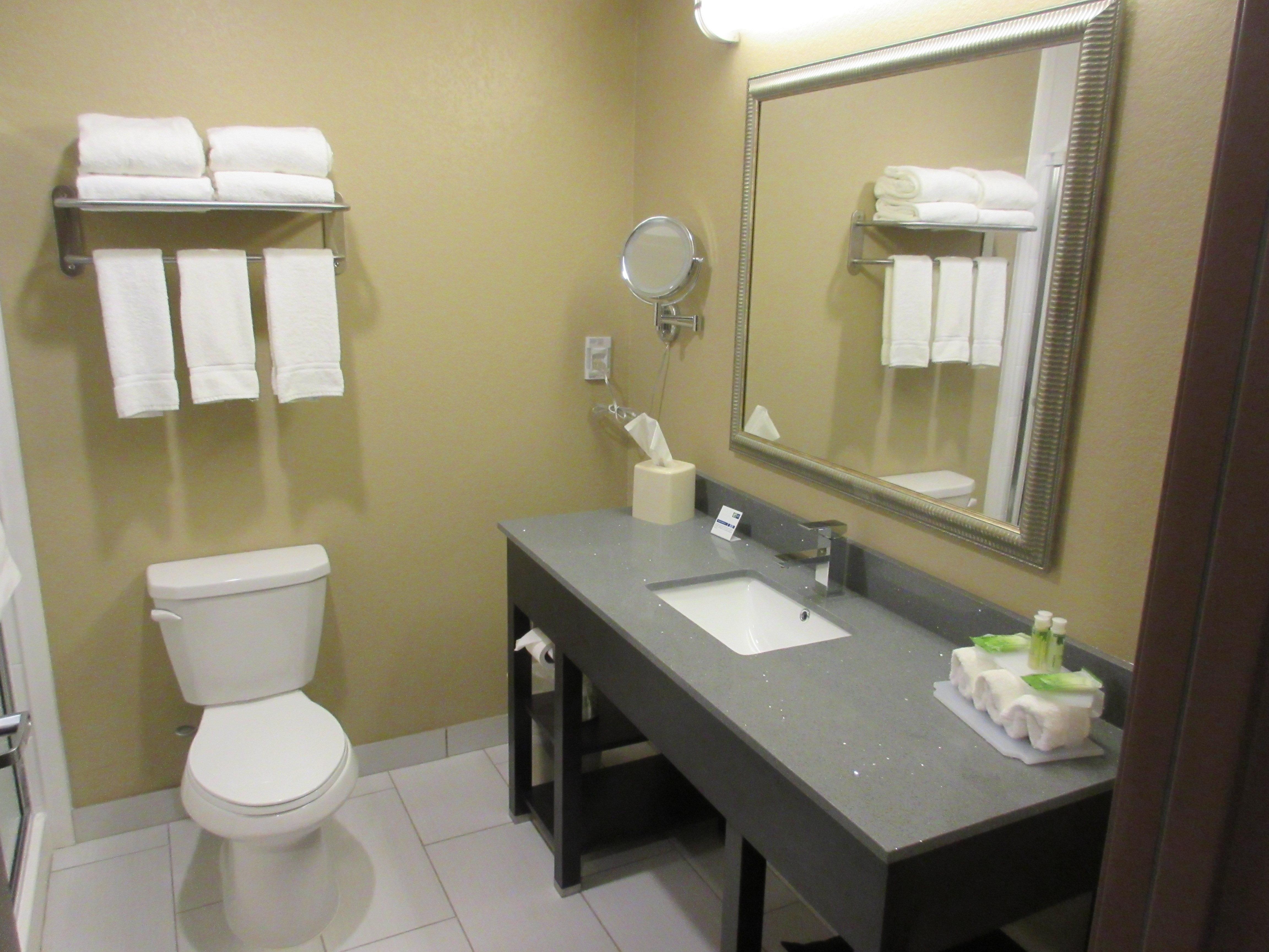 Hotel Holiday Express & By Ihg